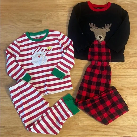 2 sets Christmas Holiday Pajama Sets, kids size: 5 - Picture 2 of 7